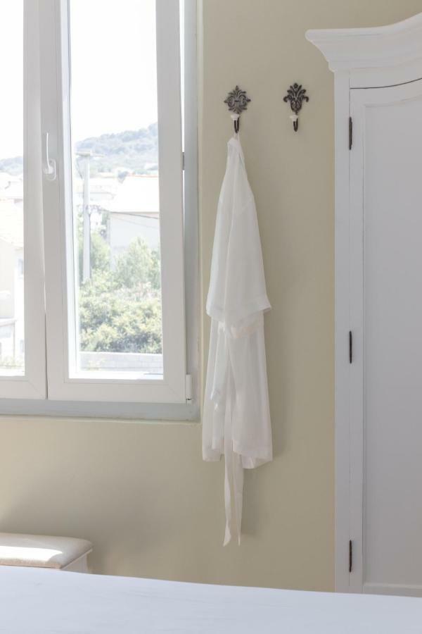 Bed&Breakfast Murterski Dvori エクステリア 写真